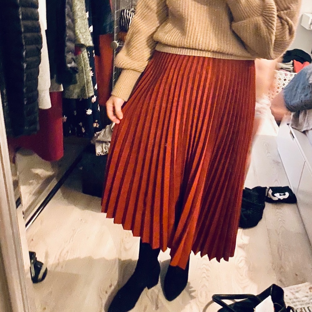 Mango Suede Fabric Red Skirt size 2